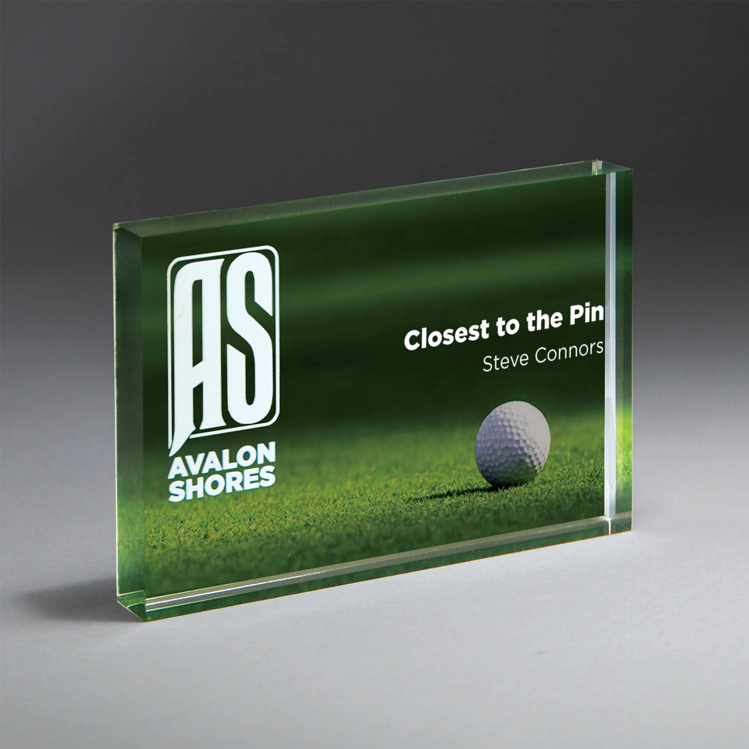 CD1051B - Golf Ball On Green