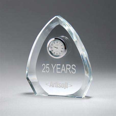 CM409 - Clear Crystal Arrowhead Clock