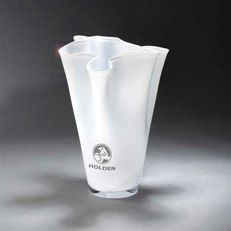GI636W - White Fluted Vase (Includes Silver Colorfill)