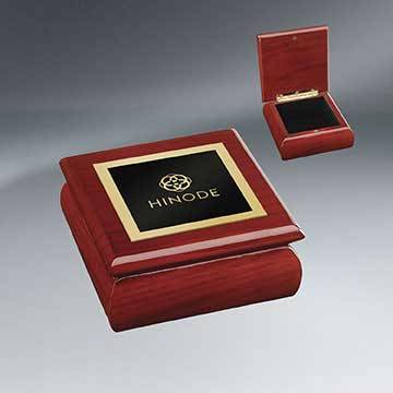 CM360 - Rosewood Piano Box with Magnetic Lid