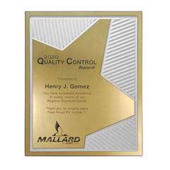 Grooved Brilliance Plaque, Gold